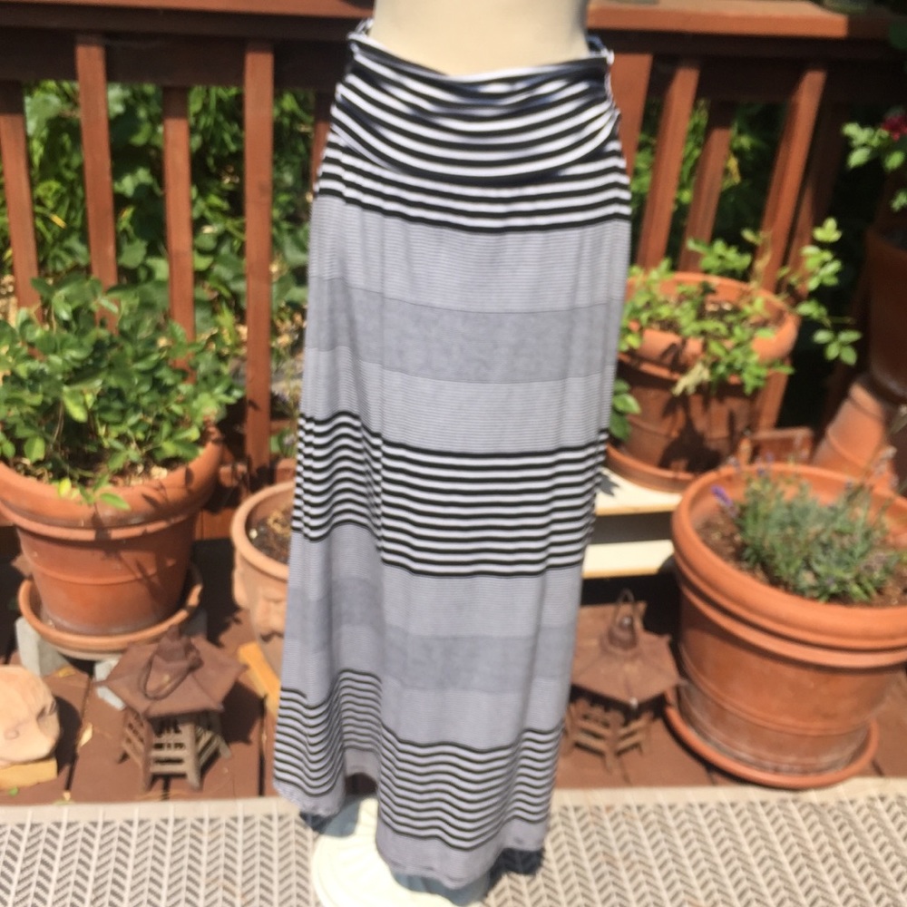SALE!!! Merona striped maxi skirt
